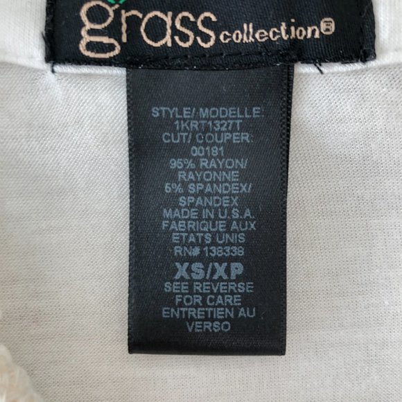 Sleeveless Button Front Top with Lace Collar - Picture 7 of 7